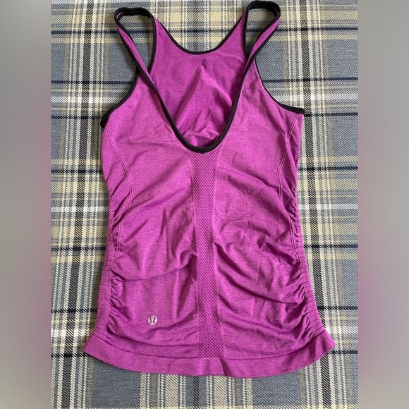 Lululemon Athletica In the Flow Seamless Tank - Picture 1 of 5